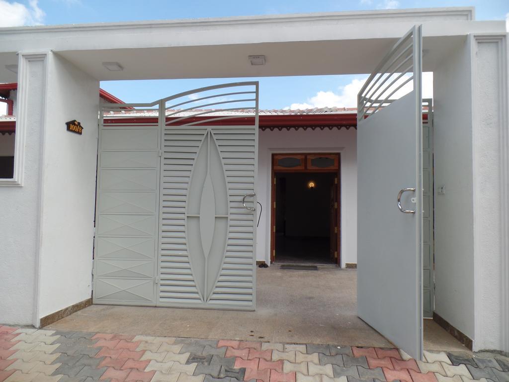 Kandyan Bluestar Villa Екстериор снимка