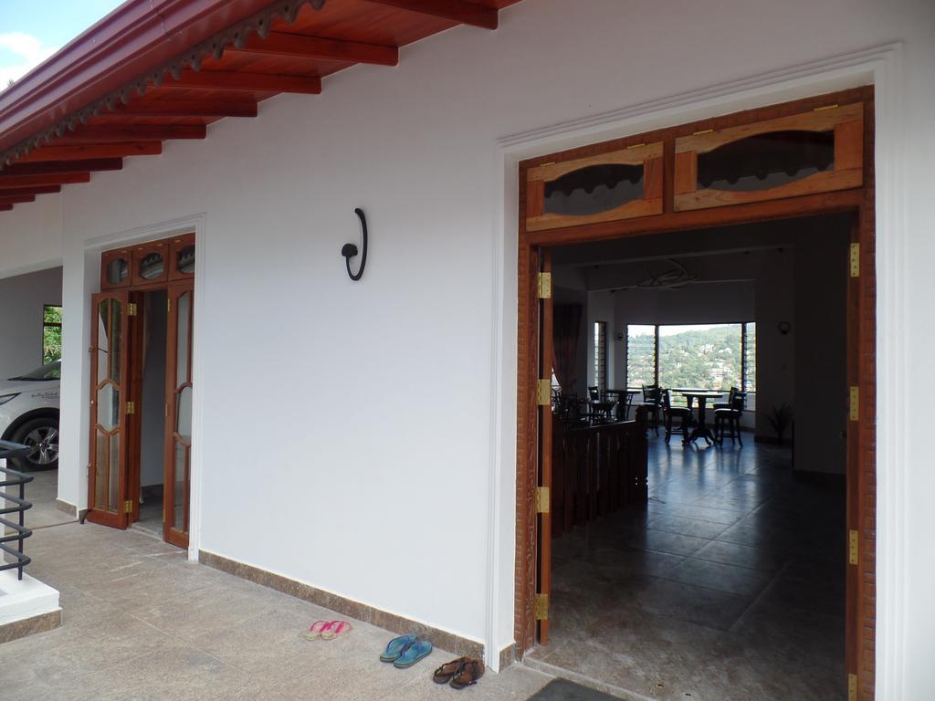 Kandyan Bluestar Villa Екстериор снимка