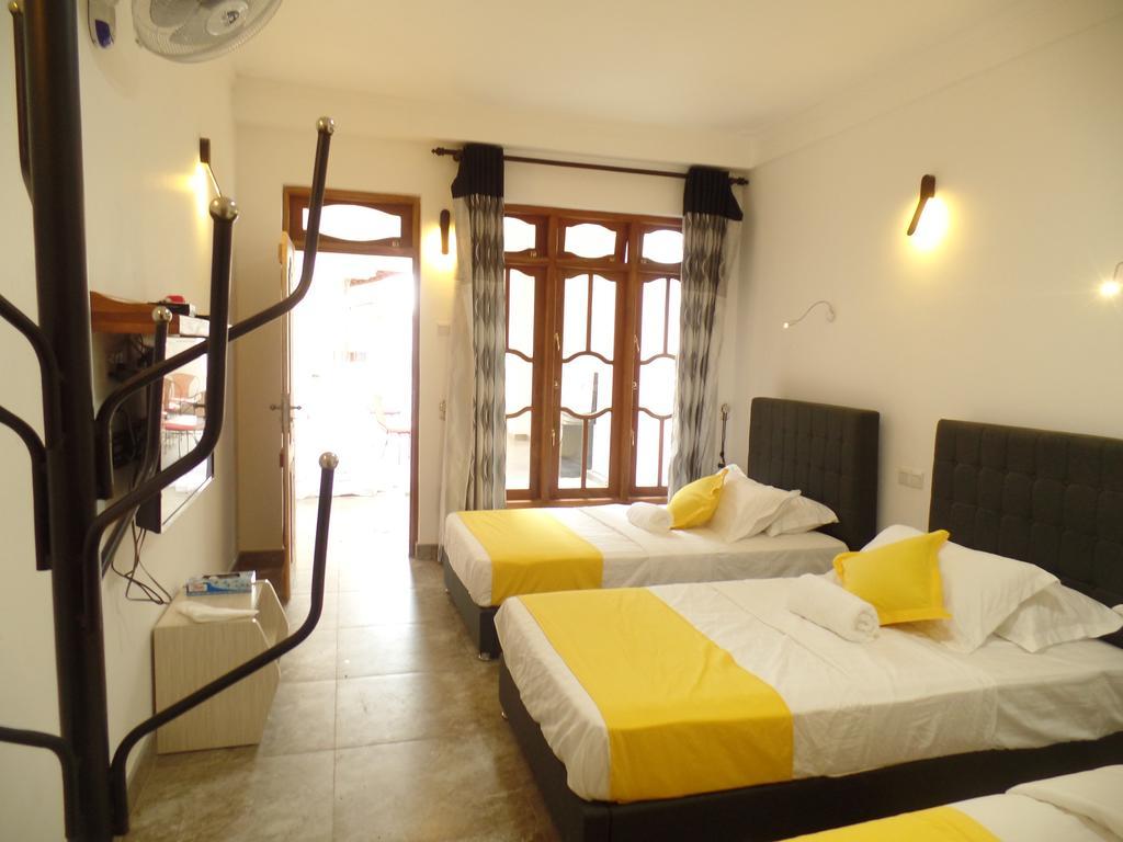 Kandyan Bluestar Villa Екстериор снимка