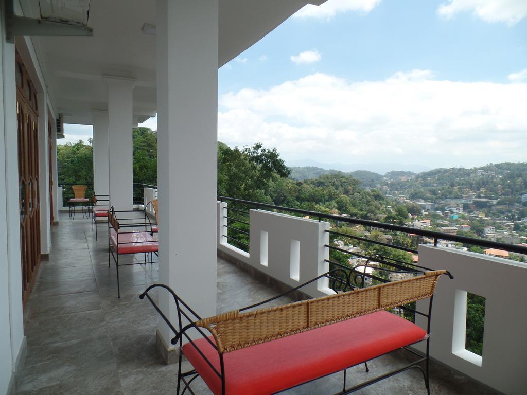 Kandyan Bluestar Villa Екстериор снимка