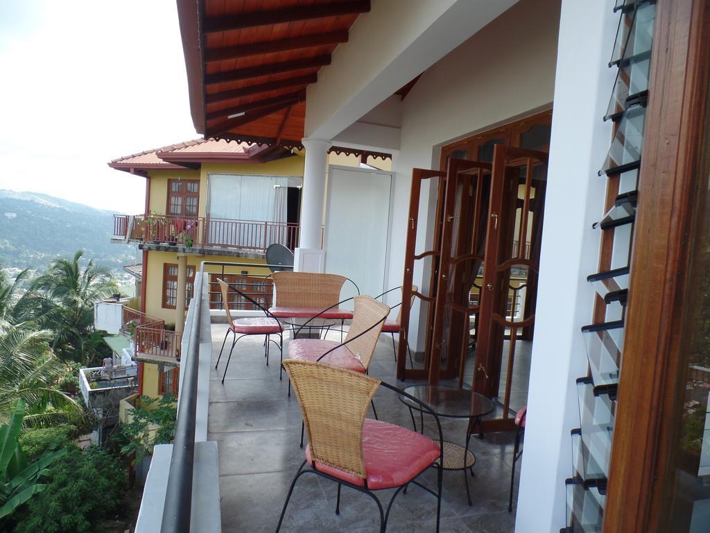 Kandyan Bluestar Villa Екстериор снимка