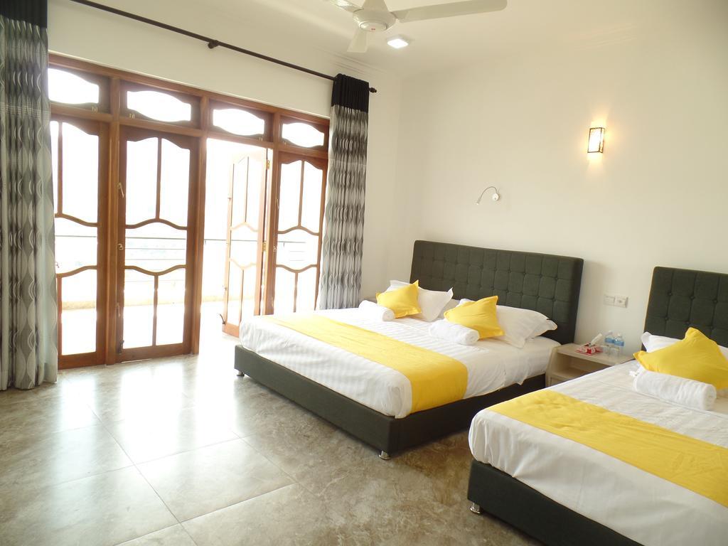 Kandyan Bluestar Villa Стая снимка