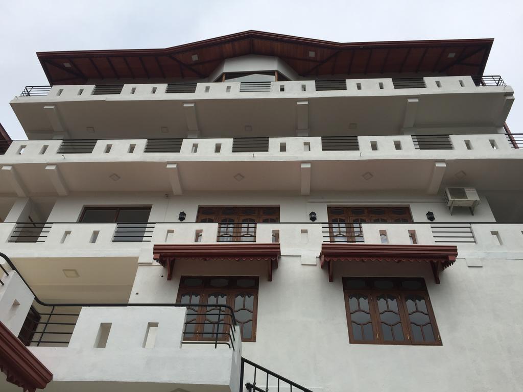 Kandyan Bluestar Villa Екстериор снимка
