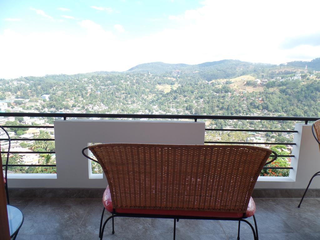 Kandyan Bluestar Villa Екстериор снимка